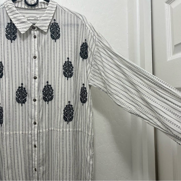 Anthropologie Aubrey Striped Embroidered Button Down Tunic Shirt Size M / L - Picture 4 of 10